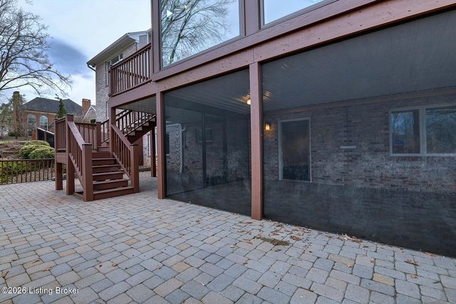 4303 Twin Elms Ct, Louisville, KY 40241