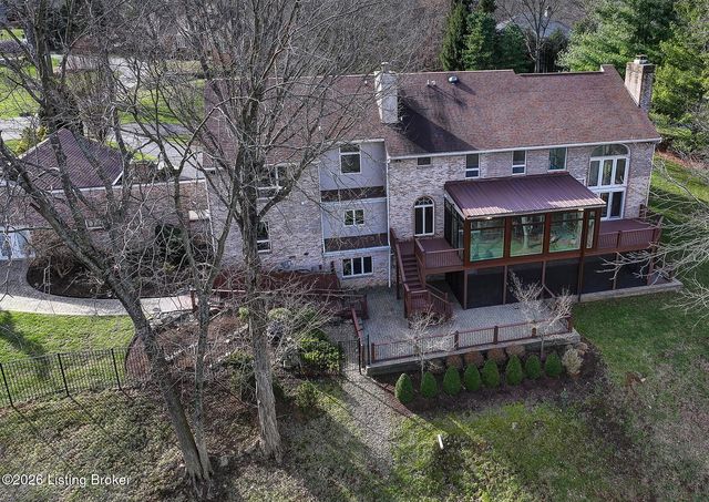 4303 Twin Elms Ct, Louisville, KY 40241