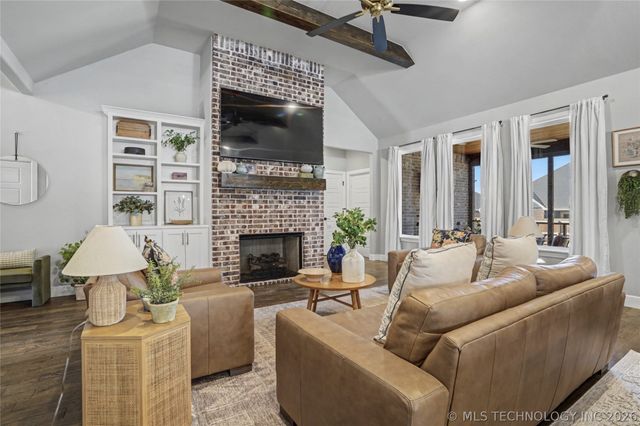 10726 S 281st East Avenue, Coweta, OK 74429