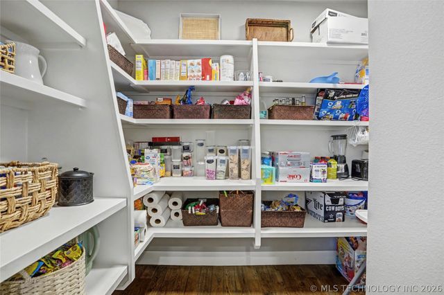 10726 S 281st East Avenue, Coweta, OK 74429