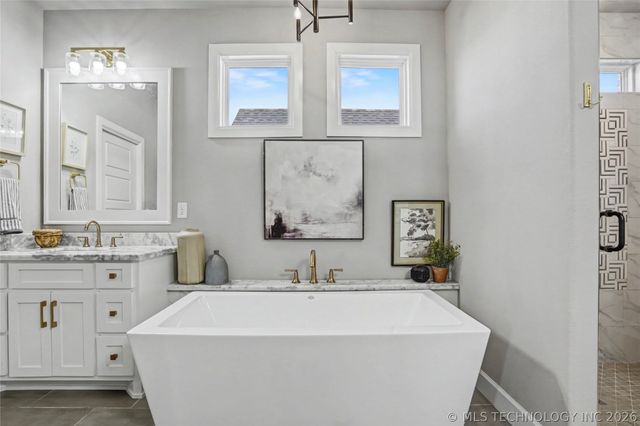 10726 S 281st East Avenue, Coweta, OK 74429