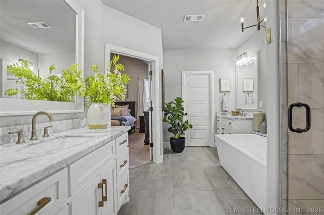 10726 S 281st East Avenue, Coweta, OK 74429