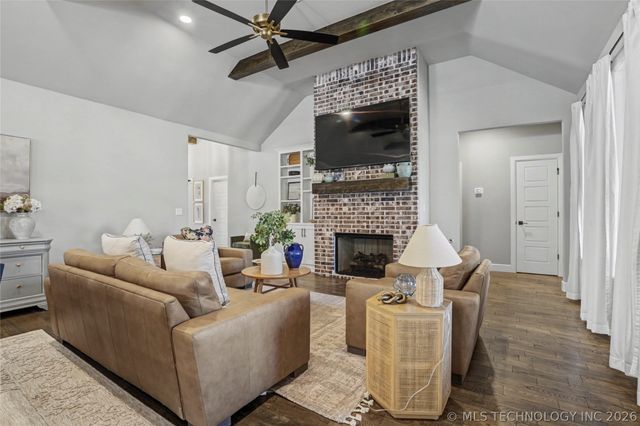 10726 S 281st East Avenue, Coweta, OK 74429