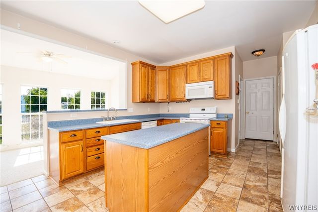 5955 Pinehurst Court, Hamburg, NY 14085