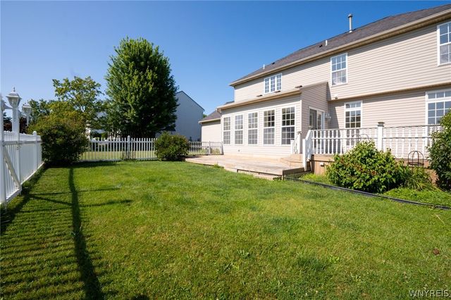 5955 Pinehurst Court, Hamburg, NY 14085