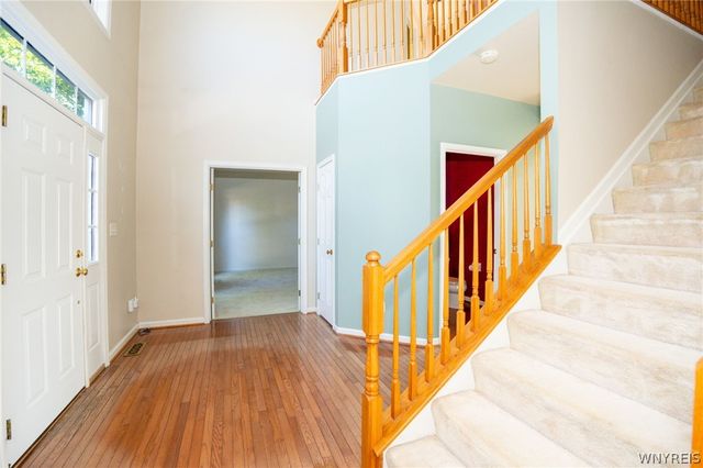 5955 Pinehurst Court, Hamburg, NY 14085