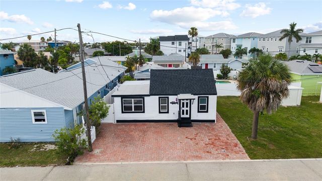 13707 PLYMOUTH STREET, Madeira Beach, FL 33708