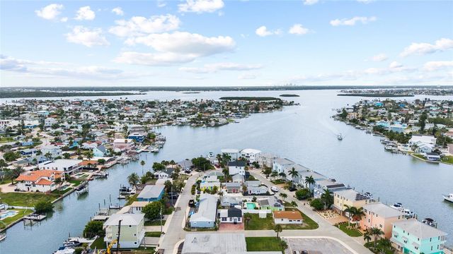 13707 PLYMOUTH STREET, Madeira Beach, FL 33708