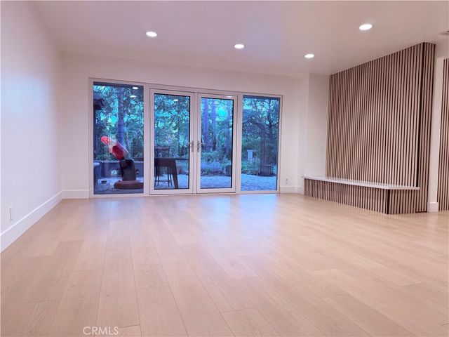 28 W Sycamore Avenue, Arcadia, CA 91006