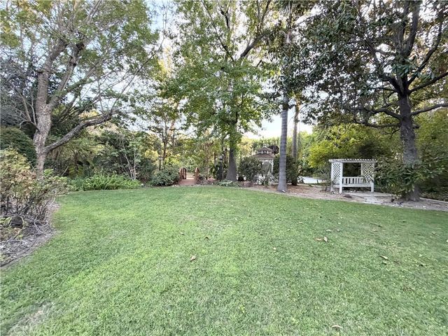 28 W Sycamore Avenue, Arcadia, CA 91006