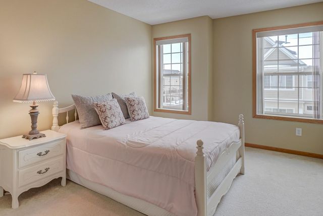 4333 Victor Path 3, Hugo, MN 55038