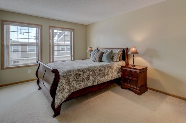 4333 Victor Path 3, Hugo, MN 55038