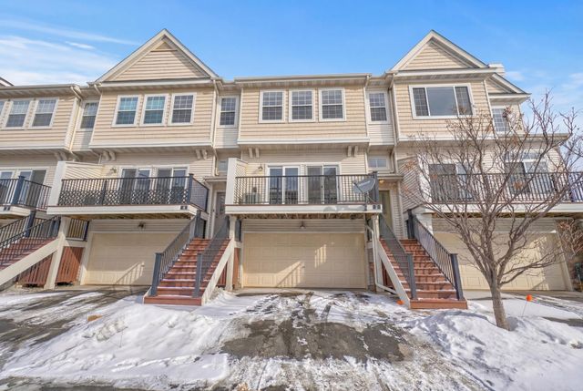 4333 Victor Path 3, Hugo, MN 55038