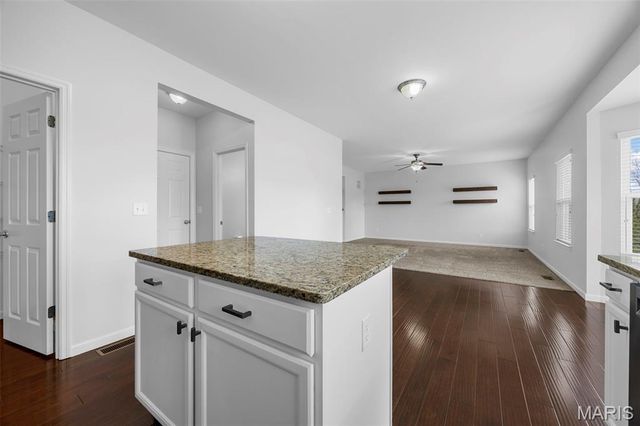 1020 Ashfield Lane, O'fallon, MO 63366