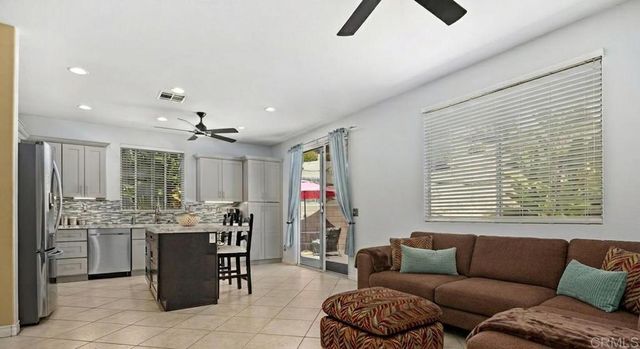 868 Panella Court, Oceanside, CA 92057