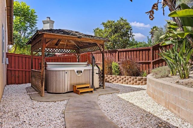 868 Panella Court, Oceanside, CA 92057