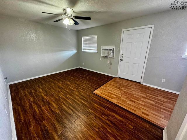 1710 10TH STREET, Wichita Falls, TX 76301