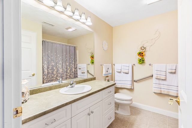 6 Stonebury Way 6, Tewksbury, MA 01876
