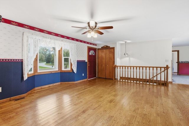 3458 Taggett Lake Drive, Highland, MI 48357