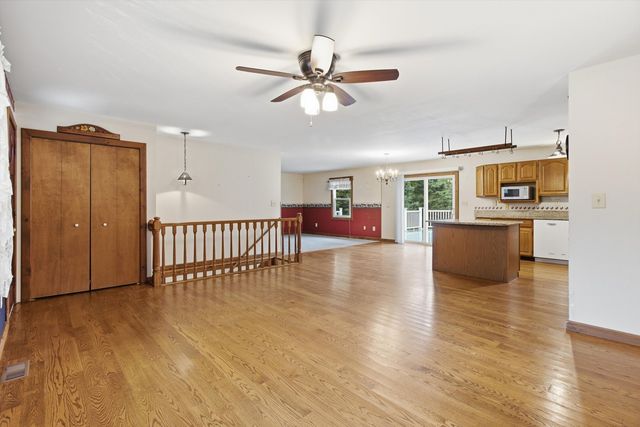 3458 Taggett Lake Drive, Highland, MI 48357