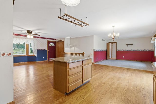 3458 Taggett Lake Drive, Highland, MI 48357