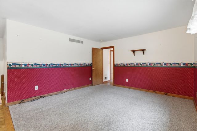 3458 Taggett Lake Drive, Highland, MI 48357