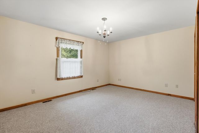 3458 Taggett Lake Drive, Highland, MI 48357