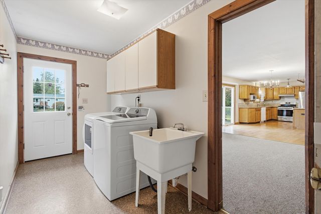3458 Taggett Lake Drive, Highland, MI 48357