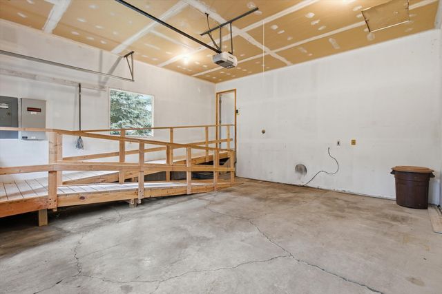 3458 Taggett Lake Drive, Highland, MI 48357