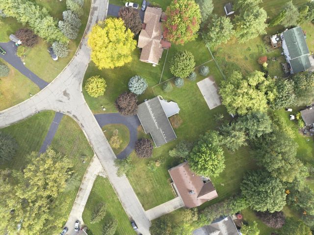 3458 Taggett Lake Drive, Highland, MI 48357