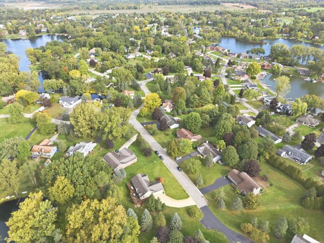 3458 Taggett Lake Drive, Highland, MI 48357