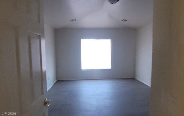 8695 Canfield Canyon Avenue, Las Vegas, NV 89178