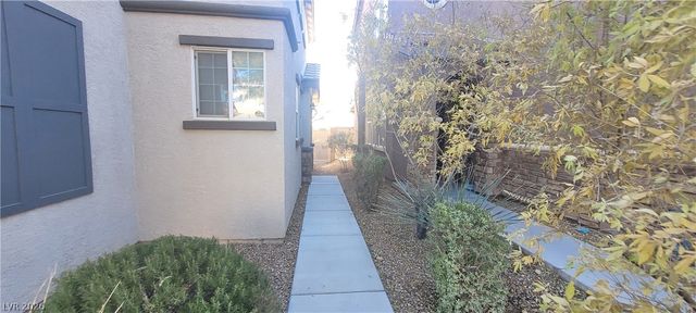 8695 Canfield Canyon Avenue, Las Vegas, NV 89178