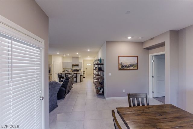 10944 Stone Crossing Avenue, Las Vegas, NV 89166