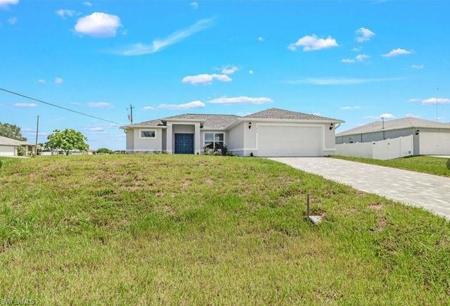 3828 NW 46th LN, Cape Coral, FL 33993