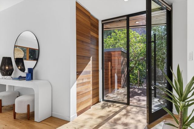 577 577 El Dorado Ave, Oakland, CA 94611