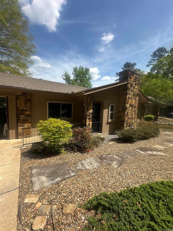 17 La Canada Lane, Hot Springs Village, AR 71909
