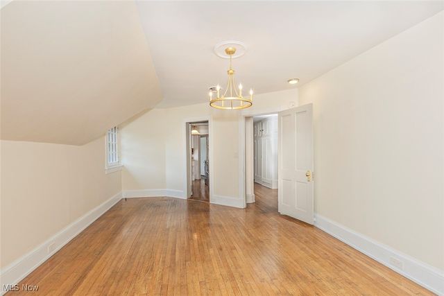 10 E Hanna Lane S, Bratenahl, OH 44108