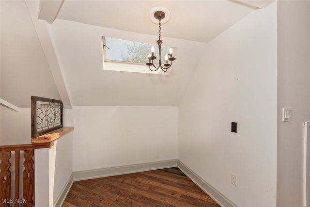 10 E Hanna Lane S, Bratenahl, OH 44108