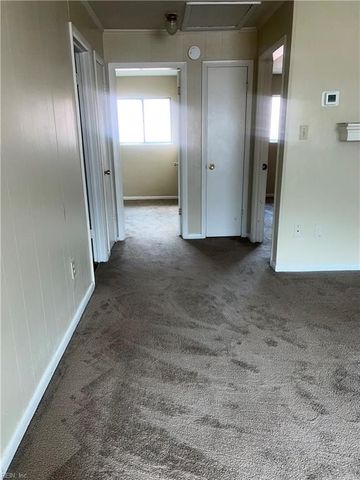 2057 E Ocean View Ave Apt 4, Norfolk, VA 23503