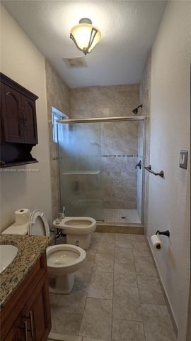 8929 NW 165th Terrace 8929, Miami Lakes, FL 33018