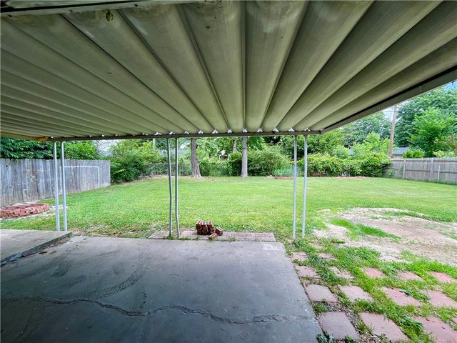 1912 Patti Avenue, Springdale, AR 72762