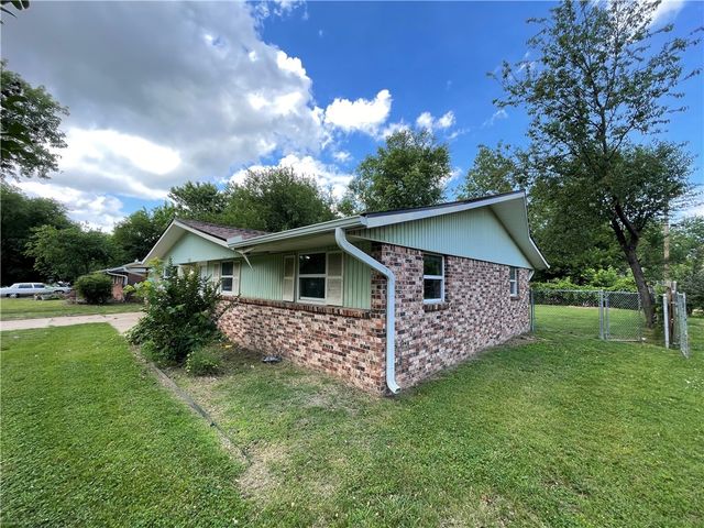 1912 Patti Avenue, Springdale, AR 72762
