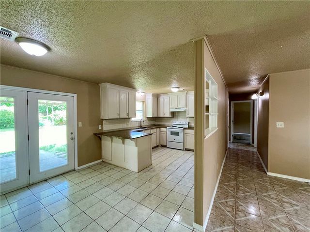 1912 Patti Avenue, Springdale, AR 72762