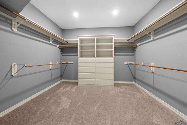 1804 W Lake Dr., Gladewater, TX 75647