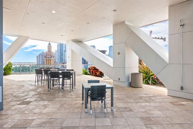 888 Biscayne Blvd 5404, Miami, FL 33132