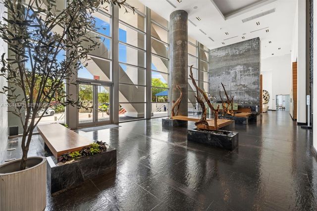888 Biscayne Blvd 5404, Miami, FL 33132