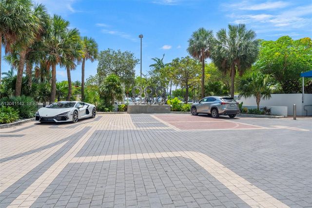888 Biscayne Blvd 5404, Miami, FL 33132