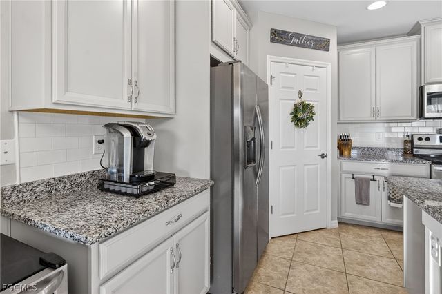 3223 Birchin LN, Fort Myers, FL 33916