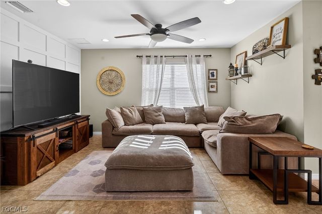 3223 Birchin LN, Fort Myers, FL 33916